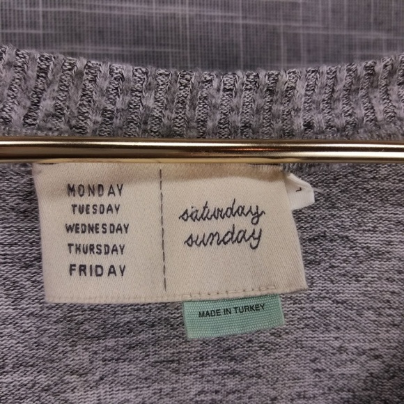 Saturday Sunday Hacci Knit Tunic Sweater Large - Picture 4 of 5